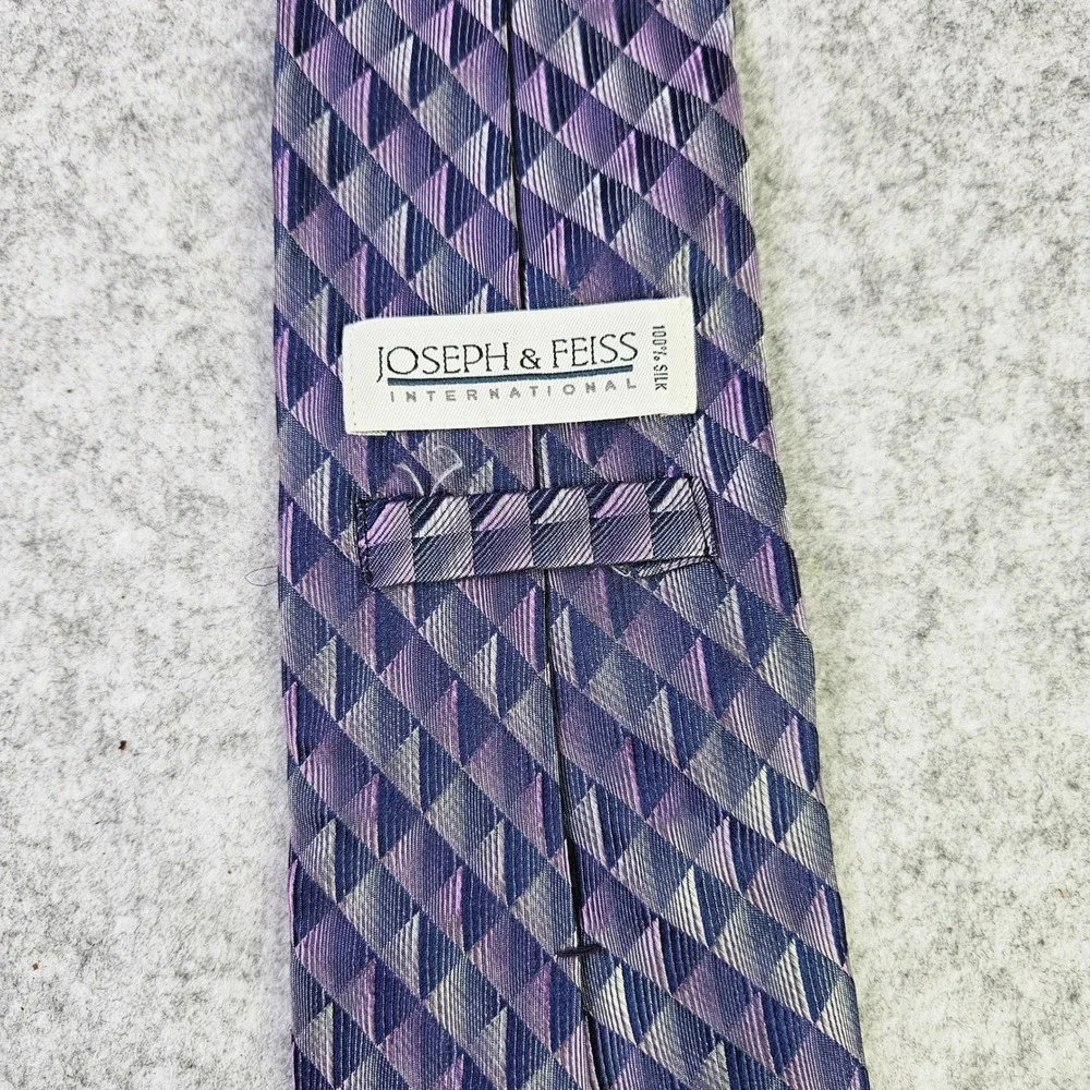 Joseph & Feiss International‎ Mens Purple Geometric Diamond 100% Silk Necktie